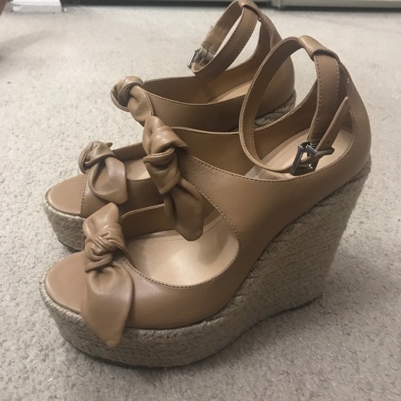 SCHUTZ Shoes - Schutz size 6 GUC WEDGE